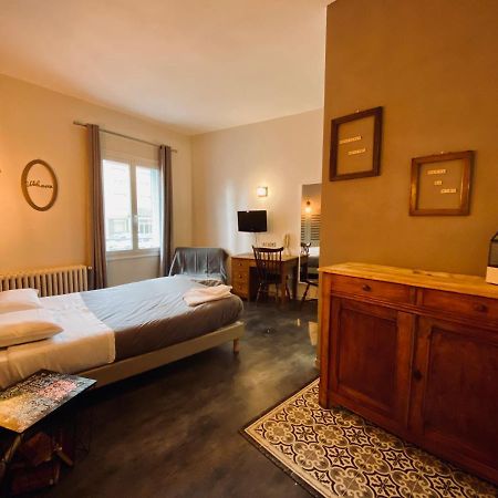 Hotel Le Midi Clermont-Cournon Buitenkant foto